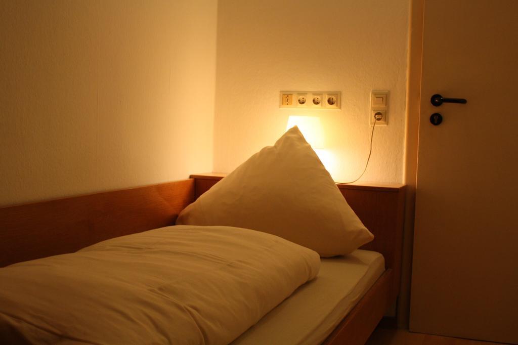 Hotel Funk Bietigheim-Bissingen Oda fotoğraf