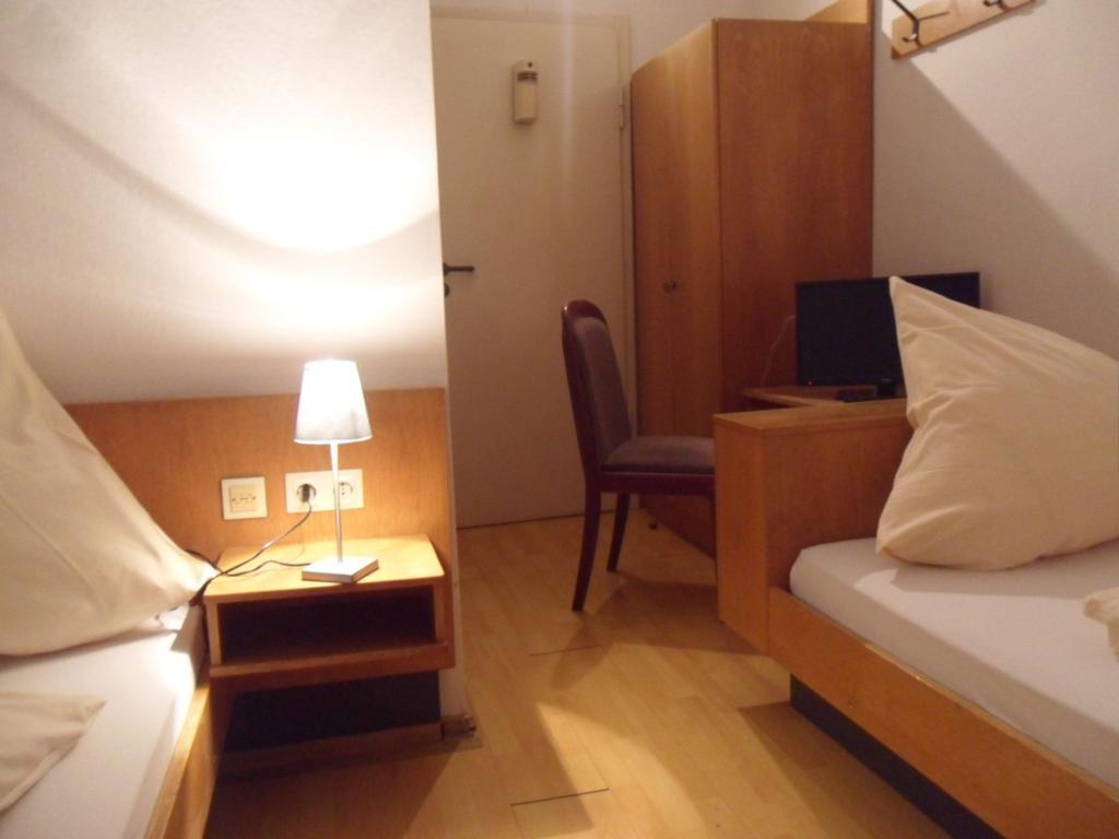 Hotel Funk Bietigheim-Bissingen Oda fotoğraf