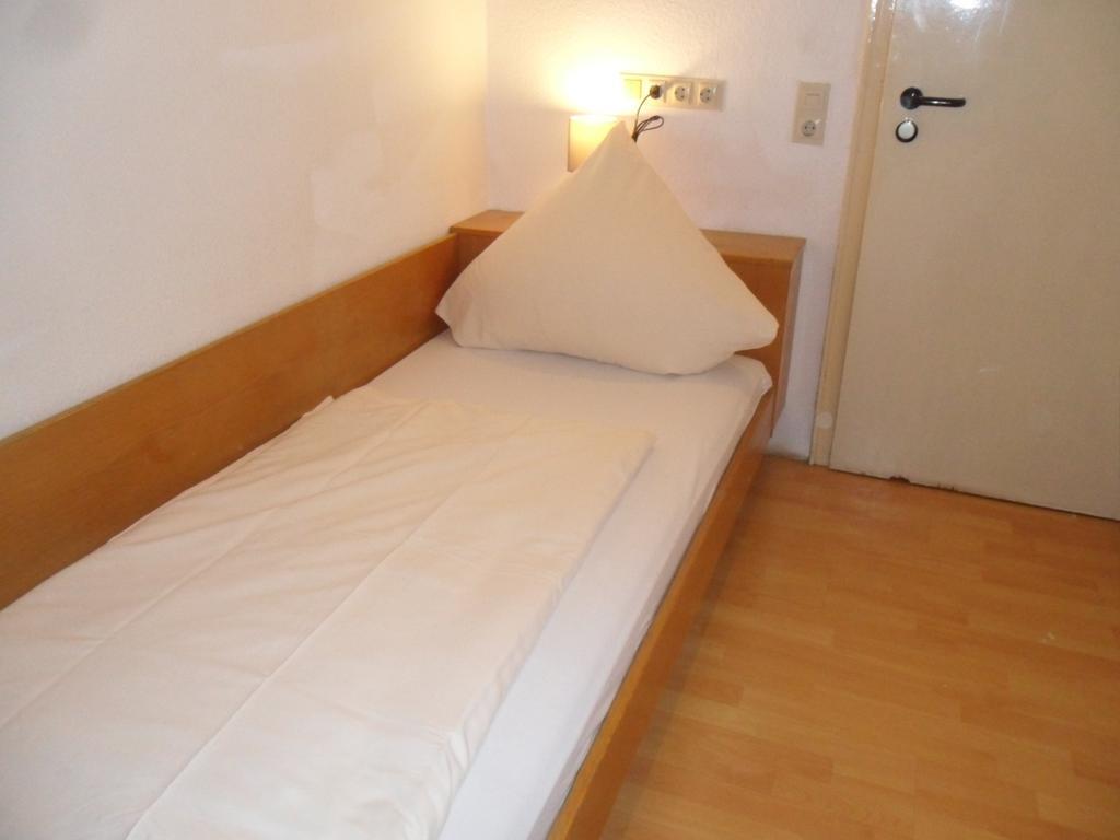 Hotel Funk Bietigheim-Bissingen Oda fotoğraf